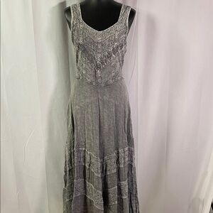 Sakkas Stonewashed Gray Embroidered Sleeveless Midi Dress